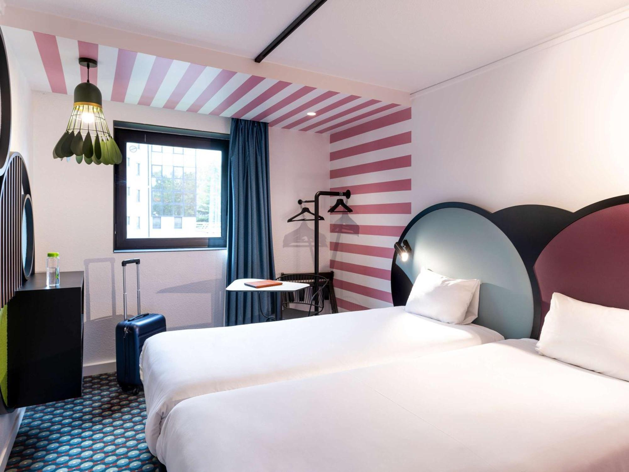 Ibis Styles Paris Saint Denis Pleyel Hotel Exterior foto