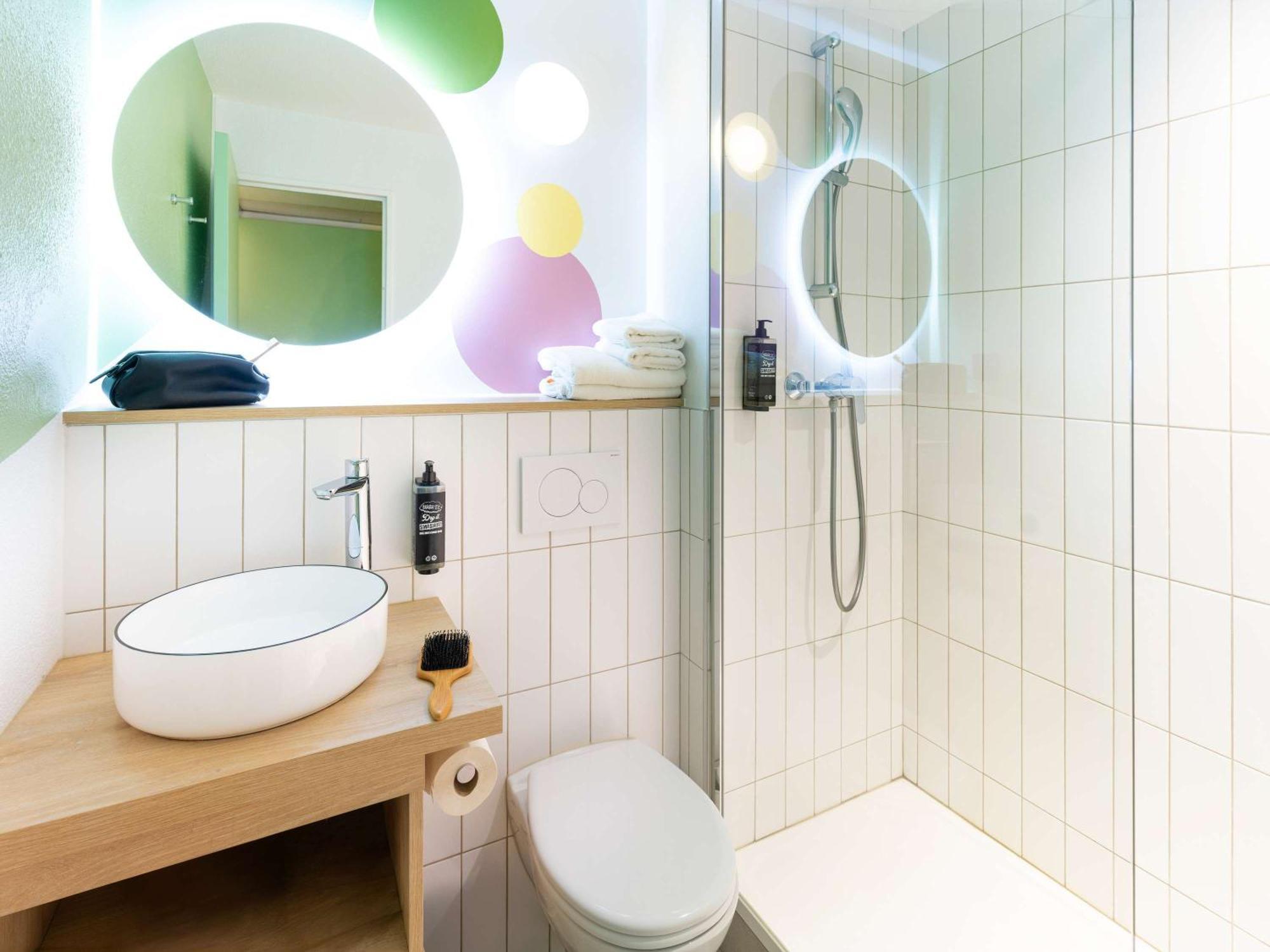 Ibis Styles Paris Saint Denis Pleyel Hotel Exterior foto