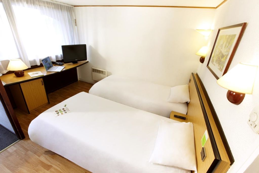Ibis Styles Paris Saint Denis Pleyel Hotel Quarto foto